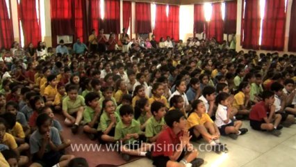 2711.Children singing at Shri Ram school