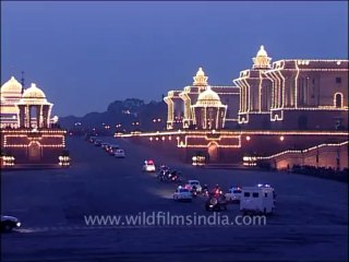 2824.South Block and Vijay Chowk during Beating of the Retreat