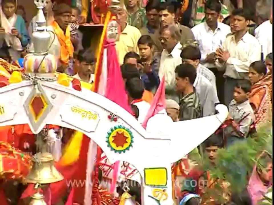 2904.Devotees march during Nanda Devi Jat Yatra