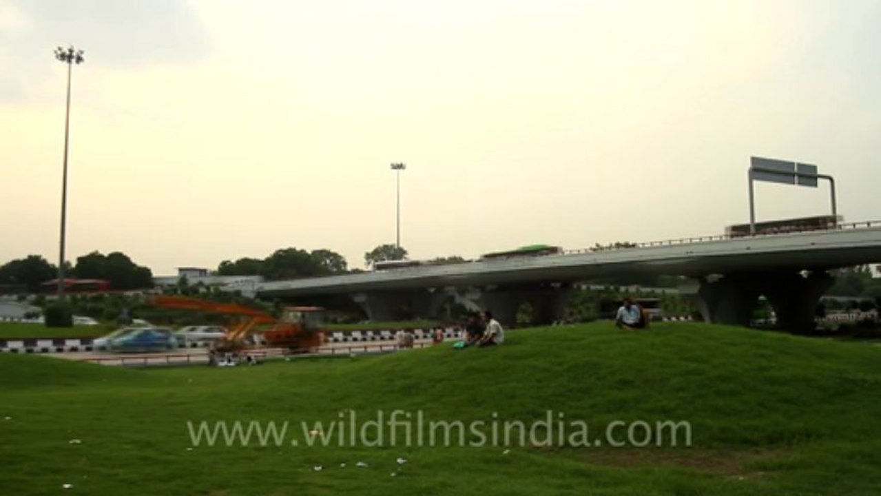 475.Delhi Flyover