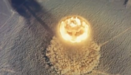 Atom Bombası Patlaması Kuşbakışı Görünüm