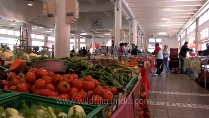 Cannes-tape 1-hdv-607-Brocolli at Marche market