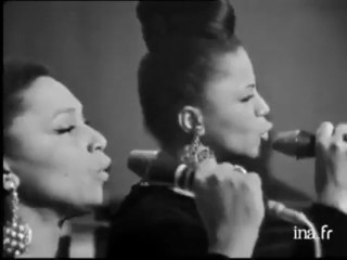 - Les Capresses (69)- "" les cailloux ""