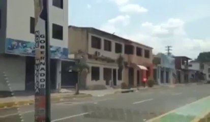 GUARDIA DISPARA A QUEMA ROPA A La oposoción venezolana