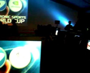 ESWC 2005 - SV_A0028_Team_Girl_Sombre