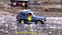 Fahad on his FJ-70 during Muzaffarabad Jeep Club Snow Cross 2013 event