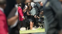 Kim Kardashian, Kanye West et bébé North West assistent à des funérailles