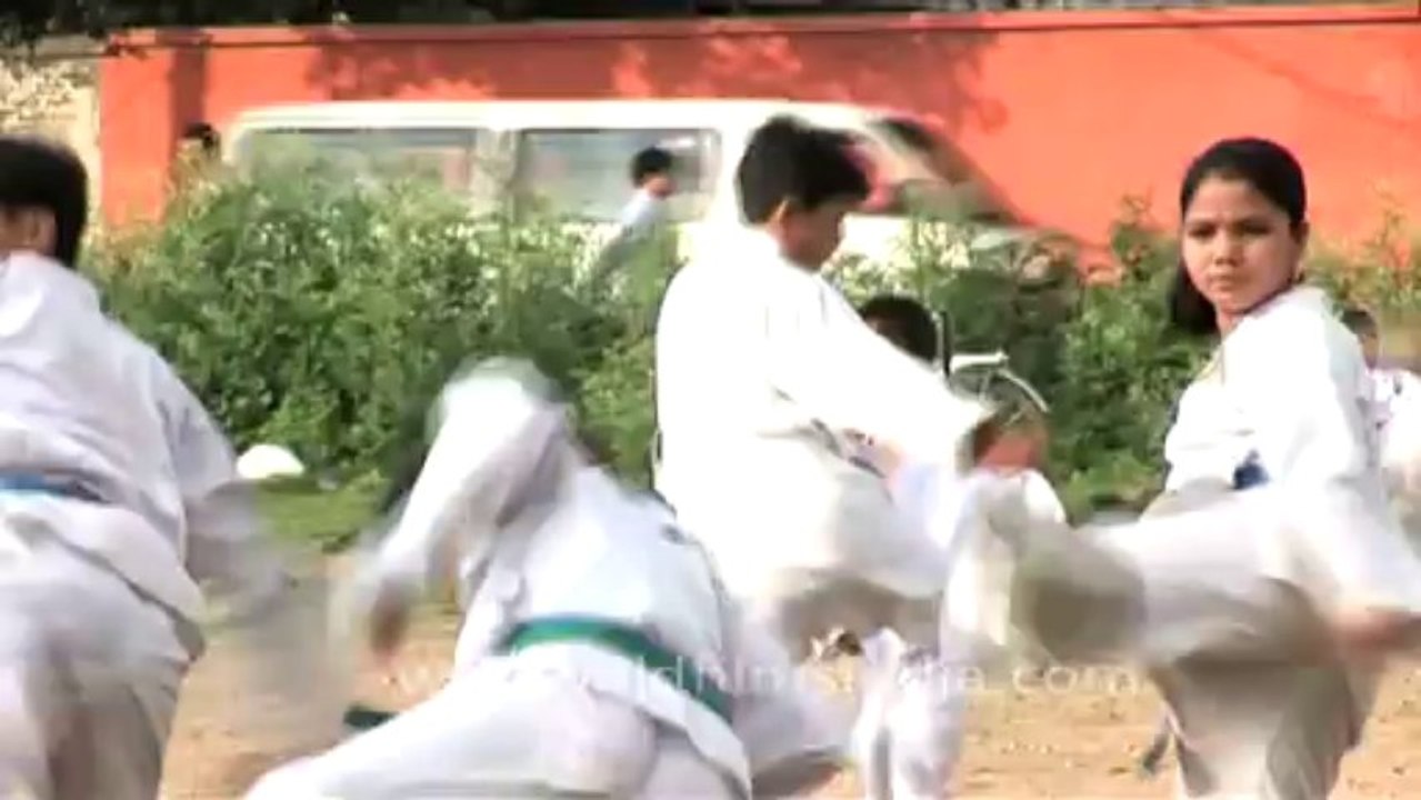 DVD-166-Sports-Taekwondo-1-3