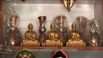 DVD-230-ladakh-market-13-1