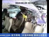 Manovra azzardata di un autista cinese di autobus provoca grave incidente