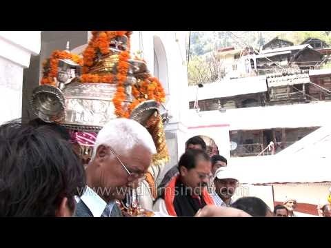 The priests set up for the rituals: Gangotri Procession