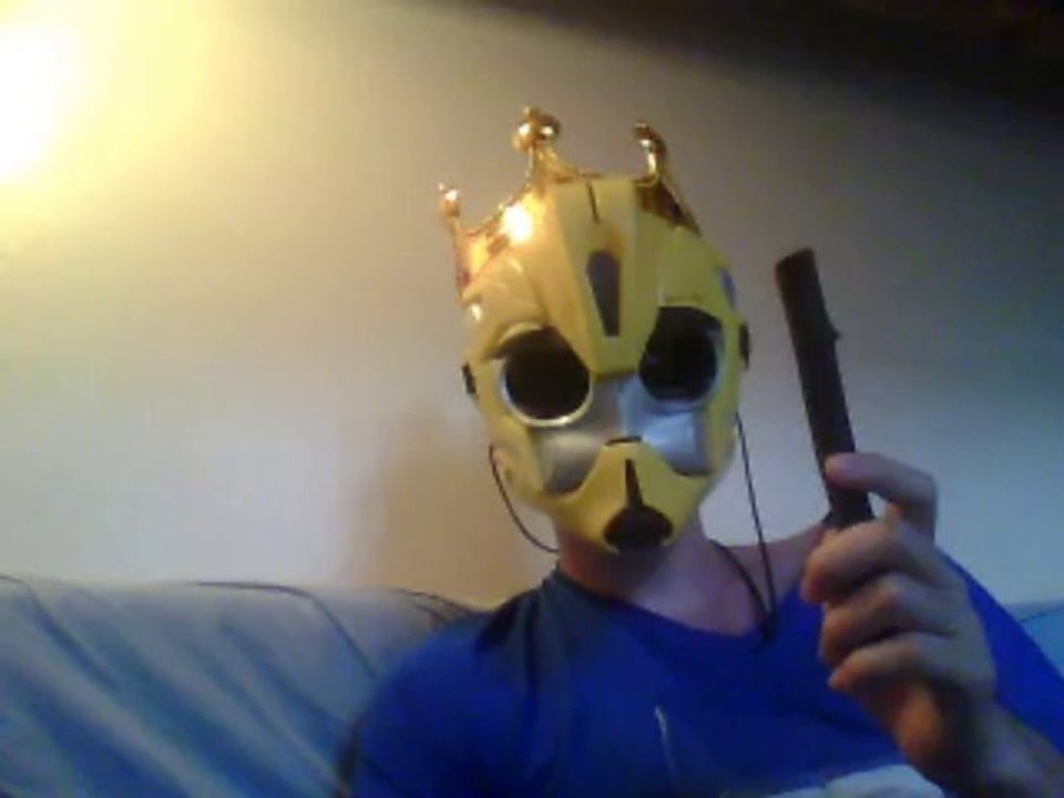 Il faut exterminer ces maudits, d'imbéciles, de satané, dangereux (l'animal le plus sale au monde)sous races de canidés: les CHIENS!!