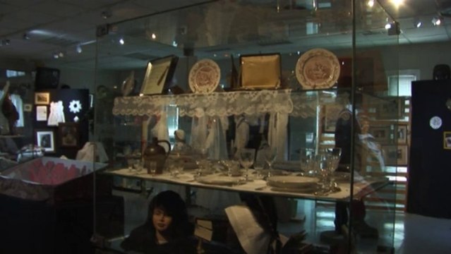 Exposition sur les traditions Normandes au musée des sapeurs pompiers de Montville : les cadeaux de mariage