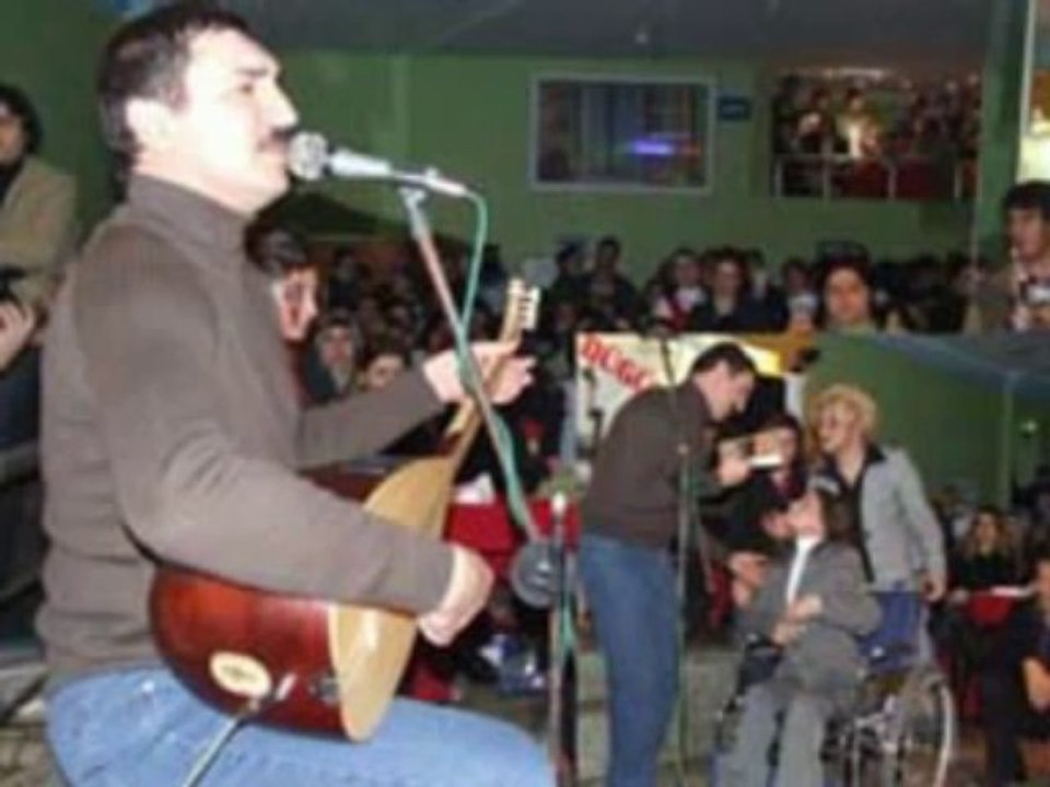 FeRhaT TuNc - YaSaMaK GuzeLdir Anne