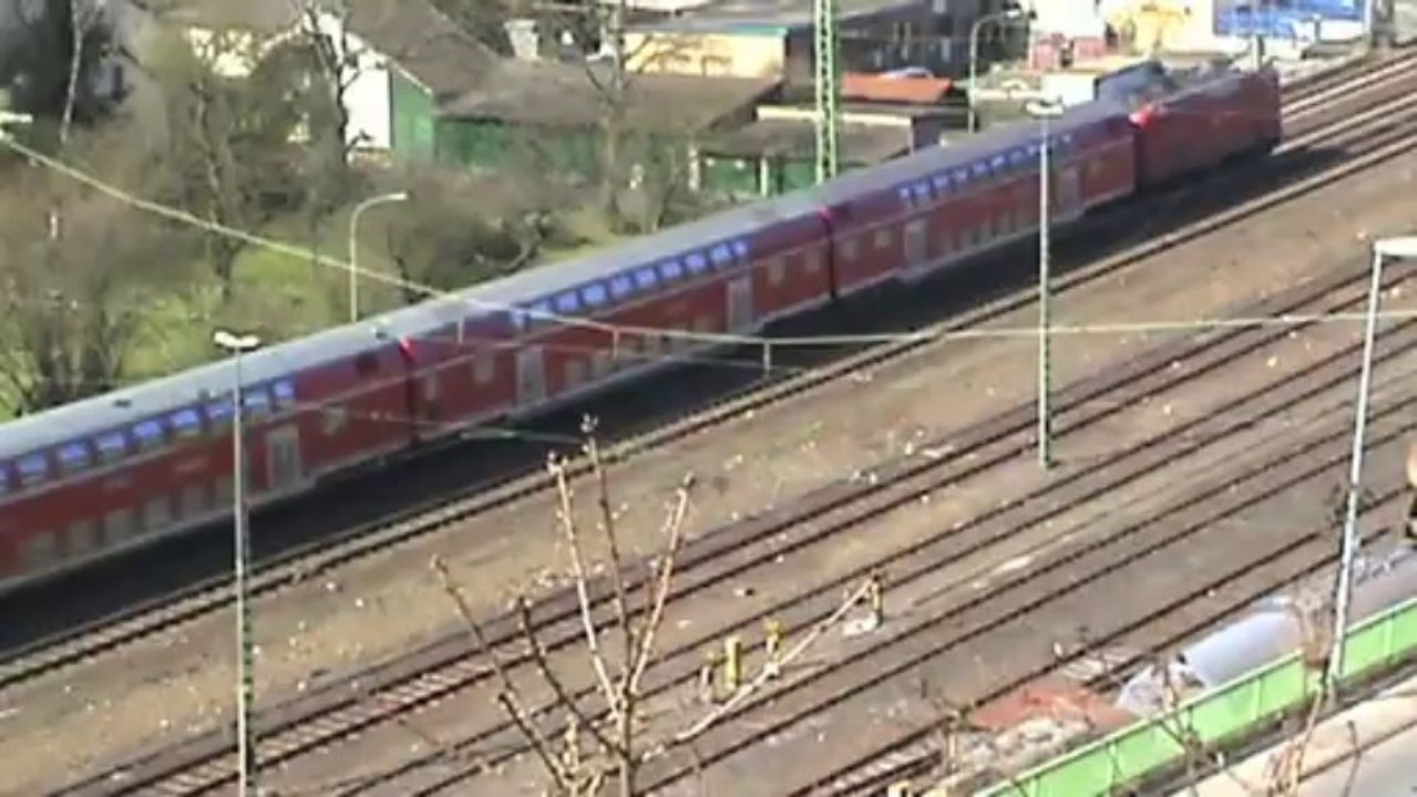 Züge, Schiffe, die Reste der Brücke von Remagen und der Rhein bei Linz, 2x BR151, 3x BR143, 2x 425