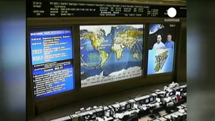 Dos tripulantes de la EEI salen al espacio exterior