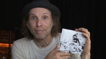Yves Desrosiers lance son album Bordel de tête
