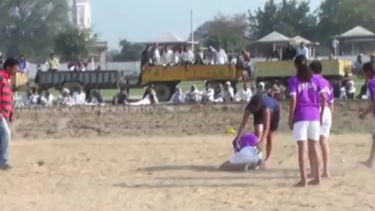 Catcher Point 02 - FreeStyle Girls Kabaddi Tournament 2013 Match 08
