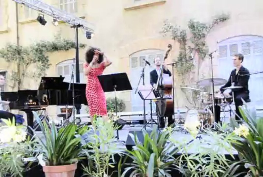 "Couleur Café" interprété par Mariannick Saint-Céran, Les Estivales de Coudoux 2013