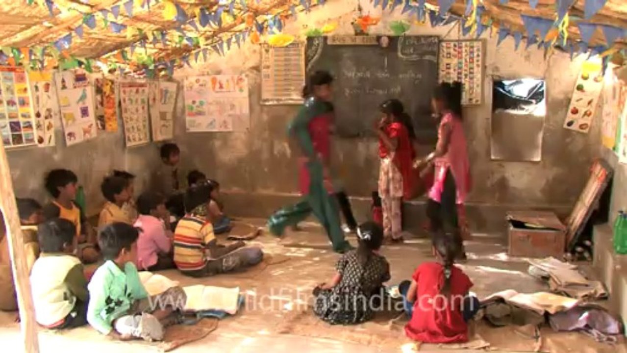 Rann-of-kutch-hdv-tape-11-girls dancing school-1