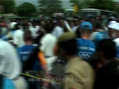 Delhi-olympic torch relay-mdv-376-4