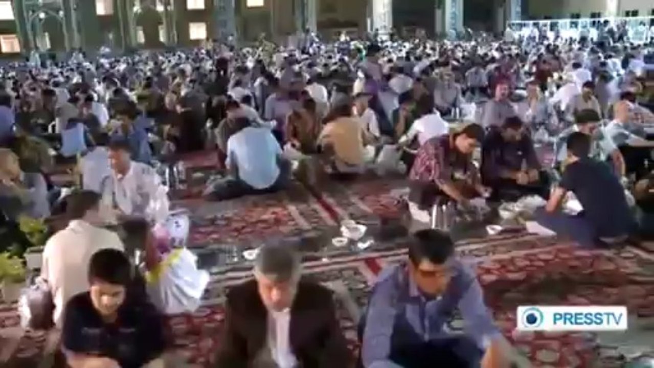 World's Largest IFTAR 2013
