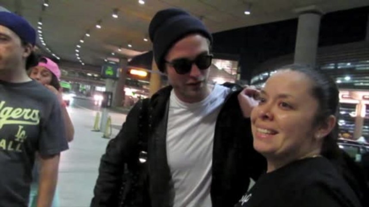 Robert Pattinson Slams Twilight Fans