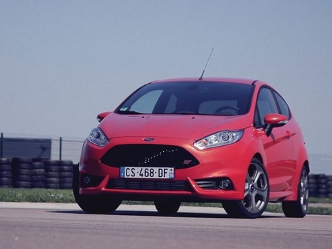 Essai Sport Auto : Ford Fiesta ST 2013