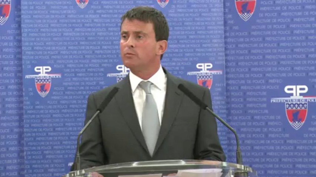 Valls appelle "au réveil des esprits et des consciences"