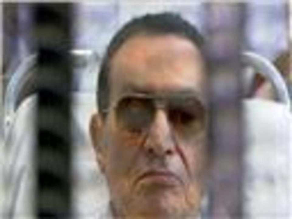 مبارك قيد الإقامة الجبرية بمستشفى المعادي