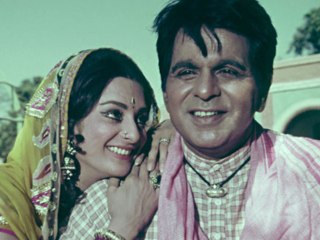 Скачать видео: Dilip Kumar Saira Banu's Romantic Love Saga