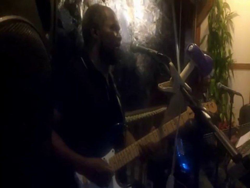 Magnum band le Chris
