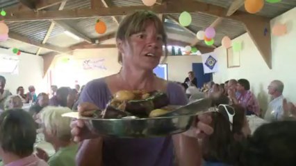 Triélen-Molène: la marche dans la mer aux confins du Finistère