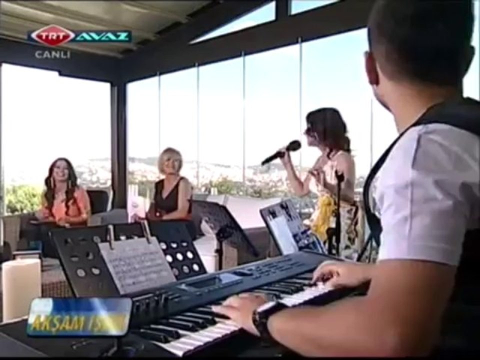 İmran Salkan -TRT AVAZ - Snijeg pade na behar, na voce