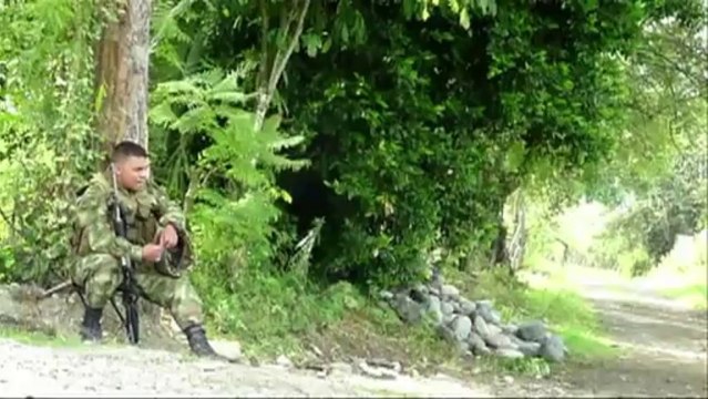 Farc suspendem negociações de paz