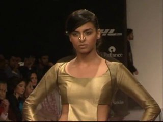 Raw:lakme fashion week day one show one designer nikhil nishaka and shift presented there designs 2