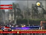 الإخوان يشعلون النيران في مبنى محافظة الجيزة وسيارة الإطفاء الخاصة بها