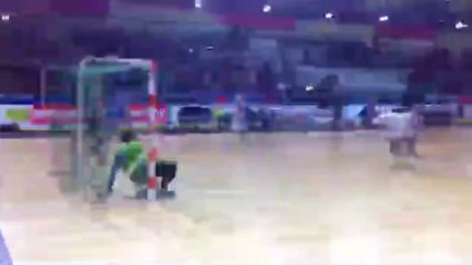 MastersHandball | MAHB-Minsk Arrêt d'Arnaud Siffert + but de Dragan Gajic