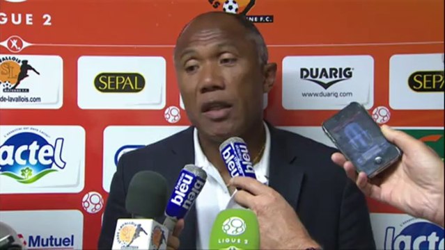 Conférence de presse Stade Lavallois - RC Lens (0-2) : Philippe HINSCHBERGER (LAVAL) - Antoine KOMBOUARE (RCL) - 2013/2014