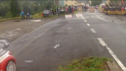 Rally di Germania, lotta Sordo-Neuvile. Dramma nela SS14