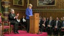 Merkel quer permanência do Reino Unido na UE