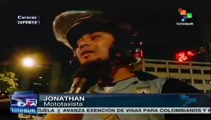 Grupos de ultraderecha incendian mototaxis en Caracas