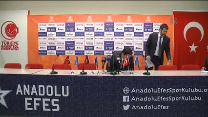 Başantrenör Aggelou Oyuncularını Tebrik Etti