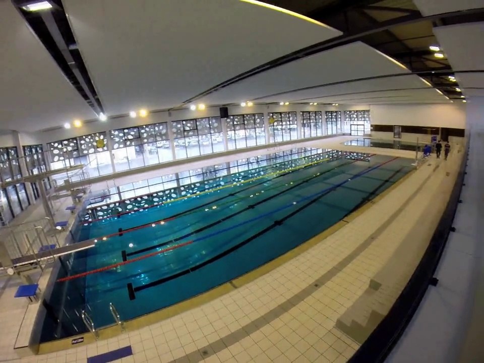 Visite de la nouvelle piscine Bertran-de-Born de Périgueux en accéléré