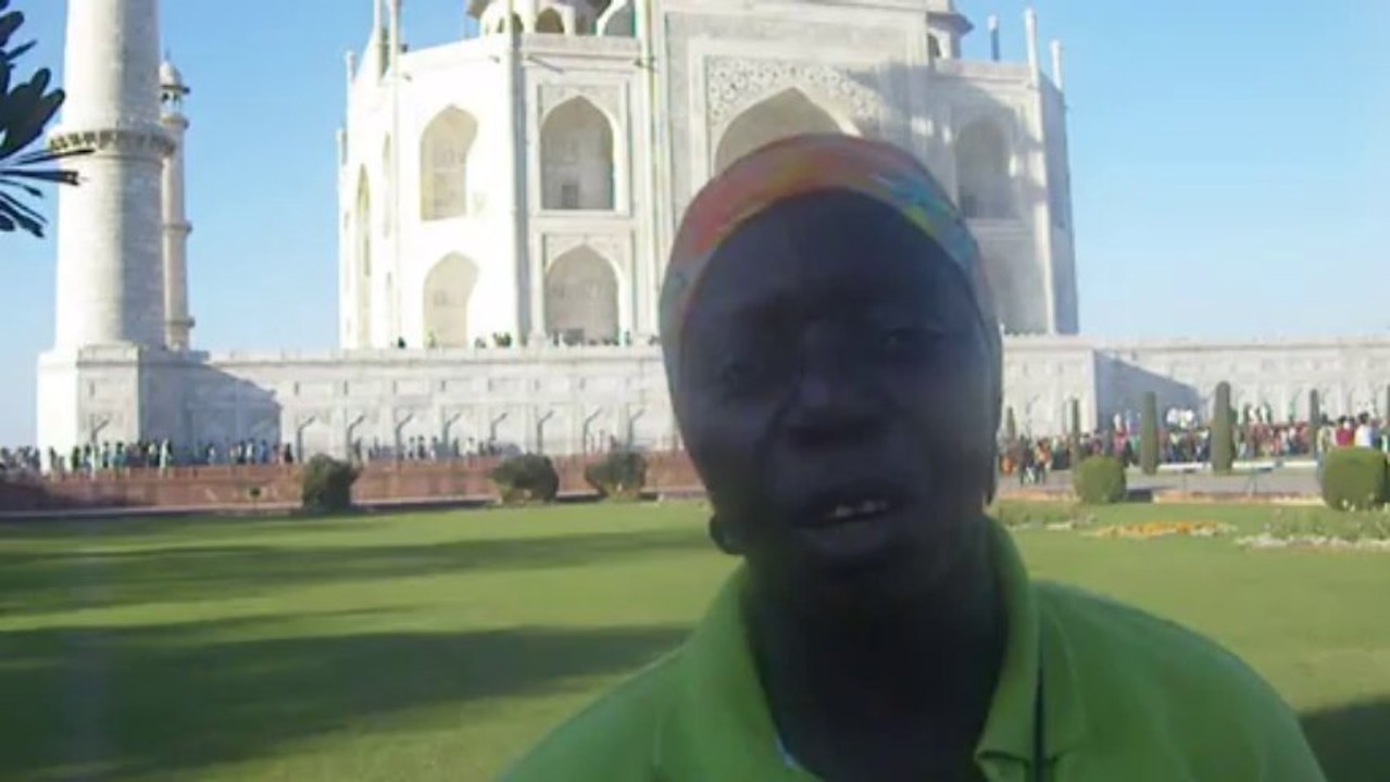Marie au Taj Mahal