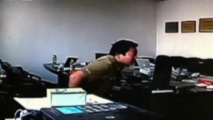 Workers flee office as earthquake hits northwest China