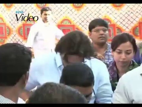 Arjun Rampal breaks dahi handi