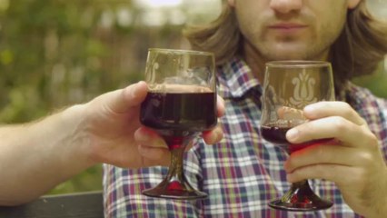 FRIENDZIA Episode 1: Chillable Red