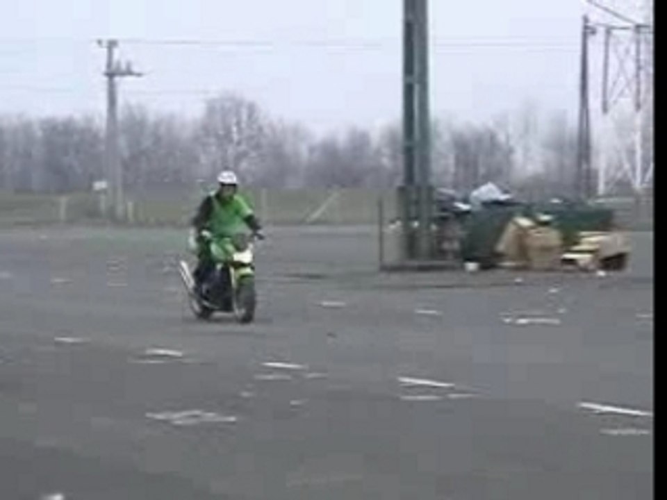 Kawasaki z1000 stunt