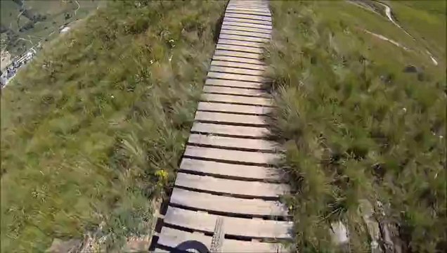 descente Pied MONTET aux 2 ALPES 2013